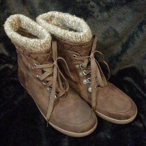 Women's guess boots